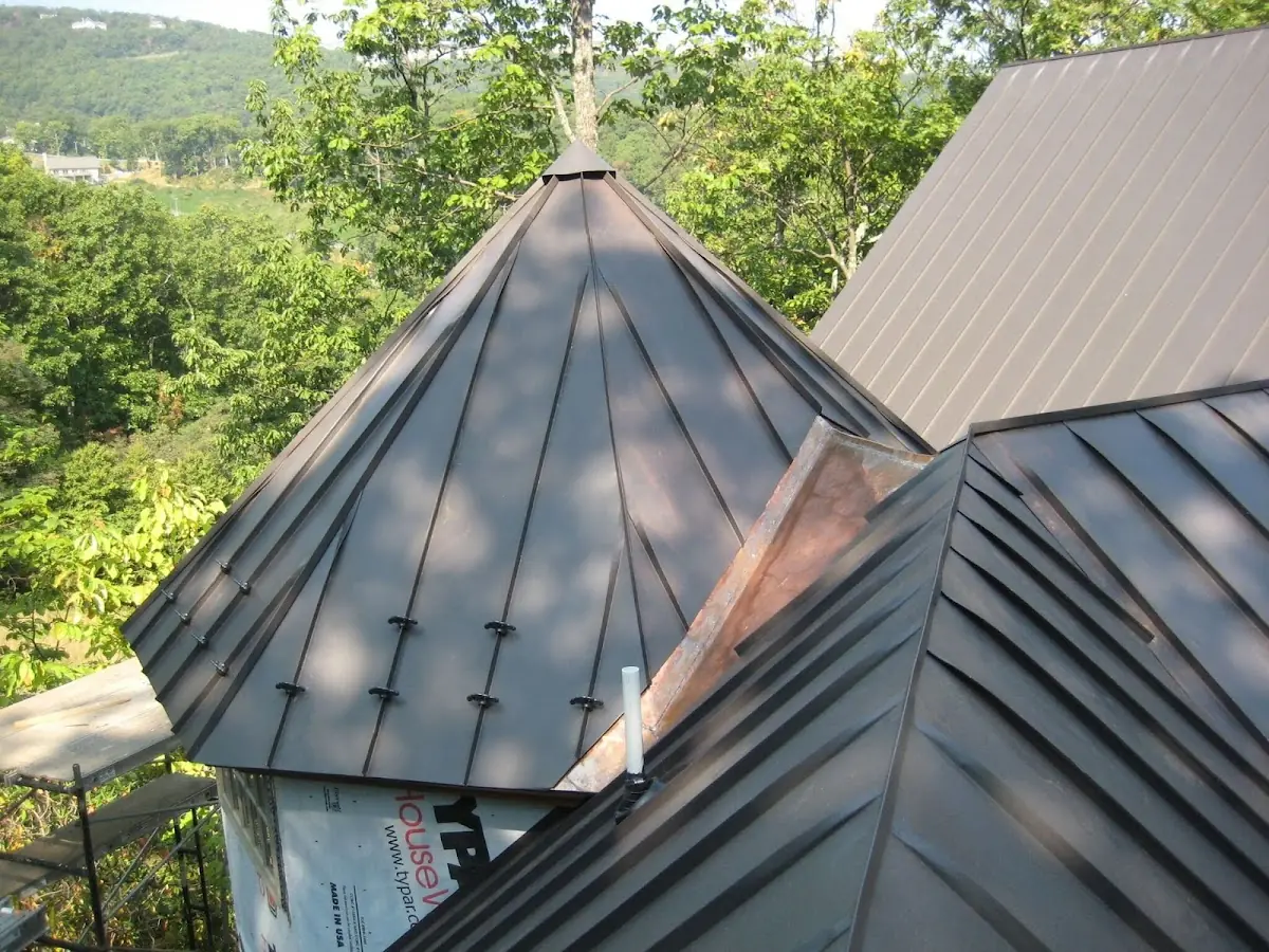 Professional Roof Tarp Installation by Craftsman Roofing in Oak Hill